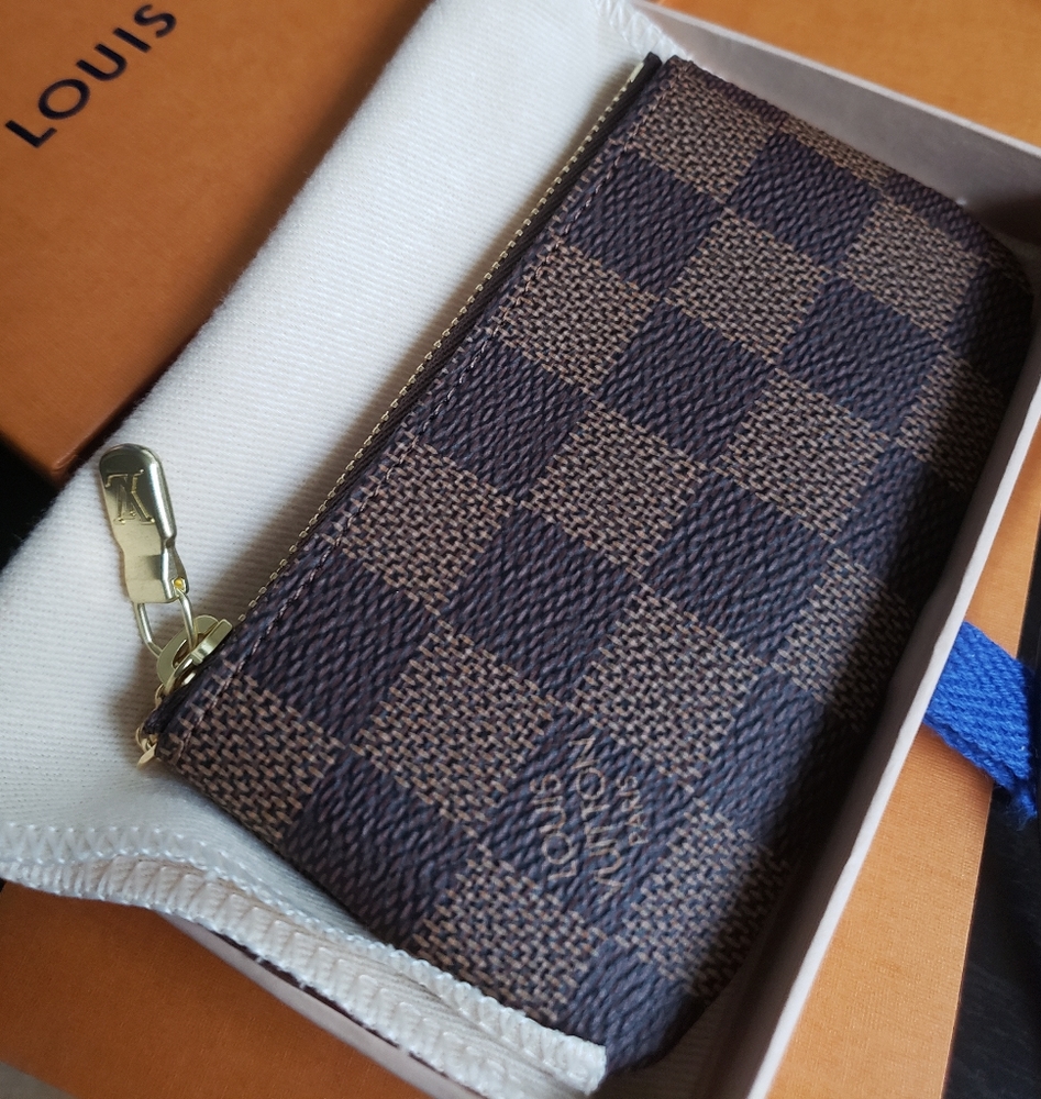 SOLD!!SOLD! Brand new Louis Vuitton key pouch.
